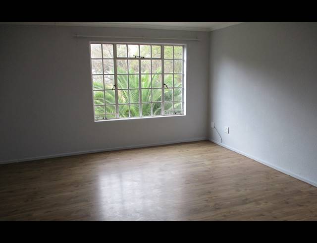 2 BEDROOM APARTMENT FOR SALE IN HELDERKRUIN